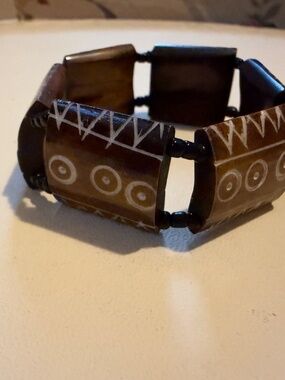 Handcrafted African Tribal Carved Wood/Bone Stretch Bracelet